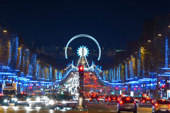 パリのクリスマス凱旋門