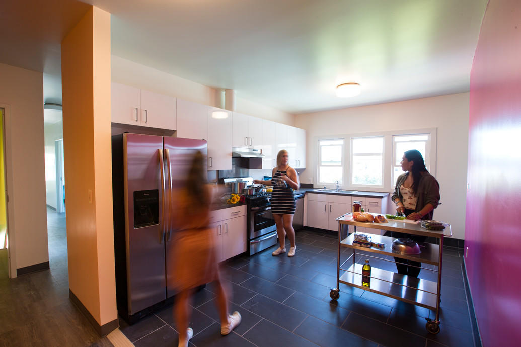 レジデンス共有スペース