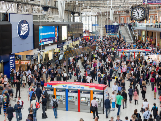 ロンドン駅の様子