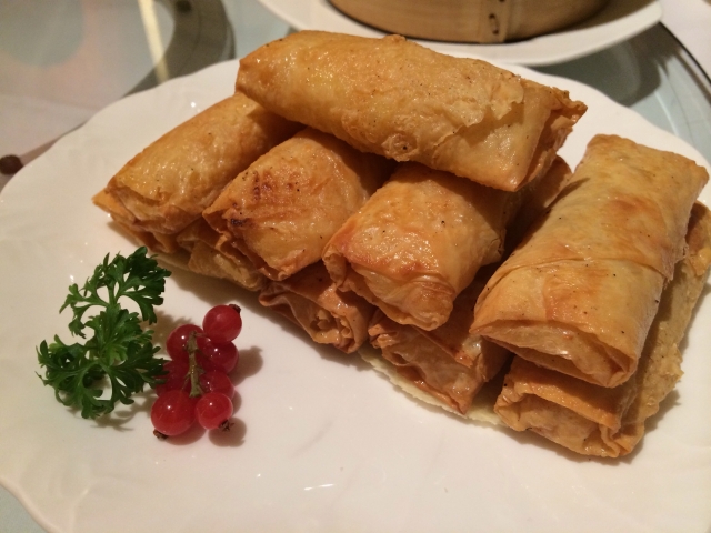 エビの湯葉巻き揚げ