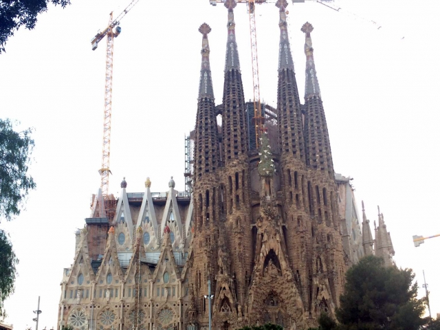 モデルニスモ建築の最高峰「サグラダ・ファミリア」