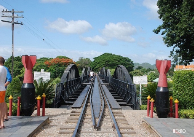 クウェー川鉄橋1