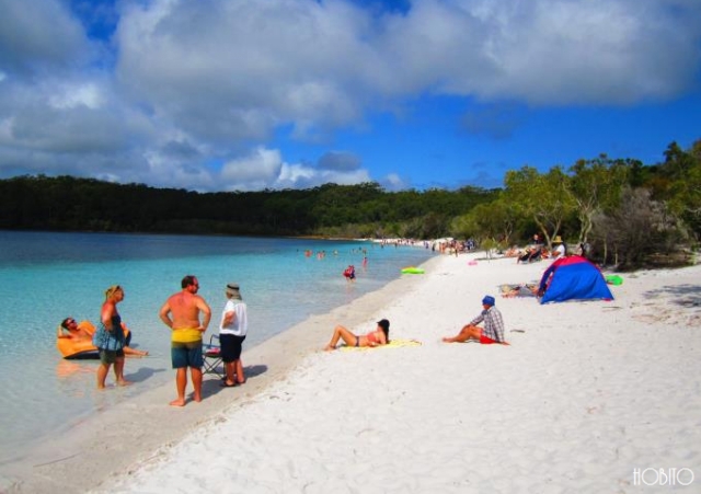 マッケンジー湖(Lake Mckenzie)2