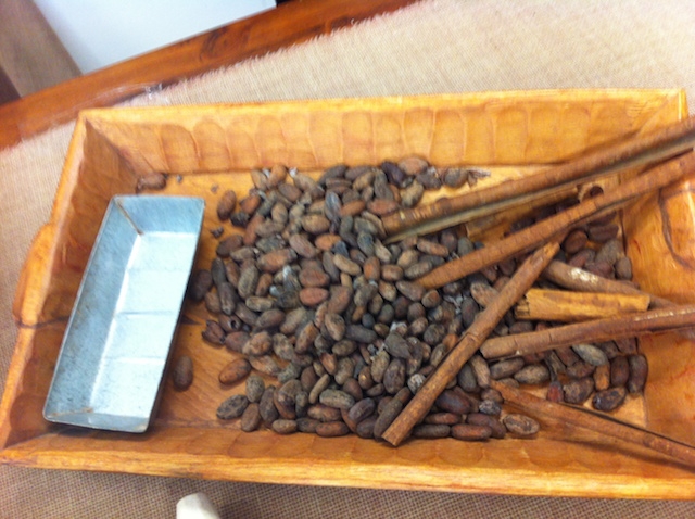 古代アステカから伝わる伝統的な製法で作られたチョコレート