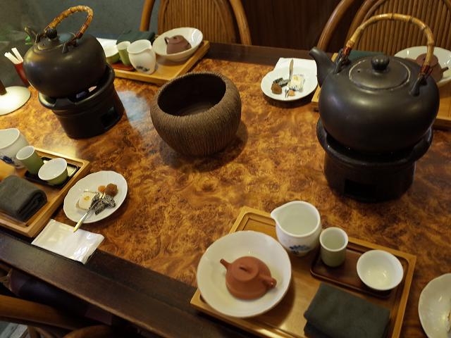 自分の好きな台湾茶を選び、皆でシェアして愉しめるのもうれしい