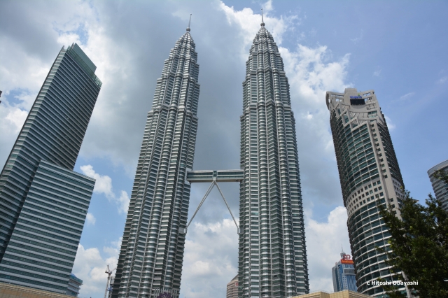 マレーシアの経済発展を象徴するペトロナス・ツイン・タワー