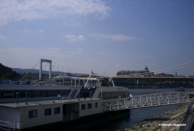 ブダペストのドナウ川桟橋