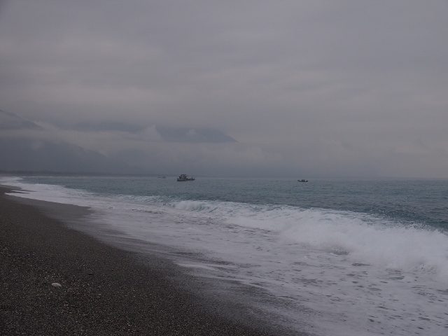 東の海岸線が見えます