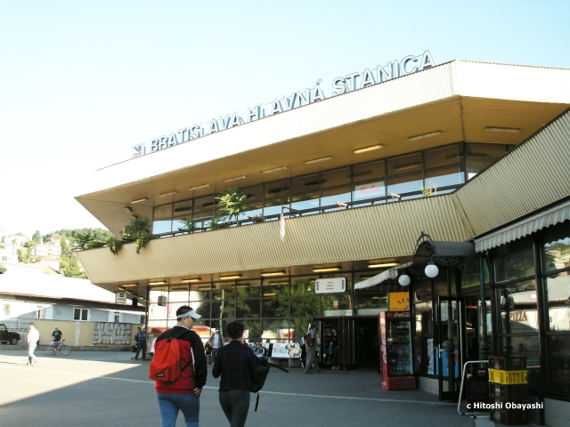 ウィーンから1時間前後のブラチスラヴァ駅