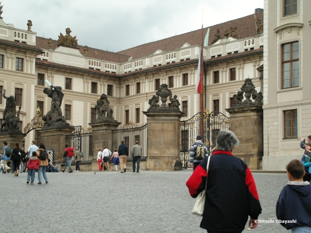 プラハ城の正門、巨人の門