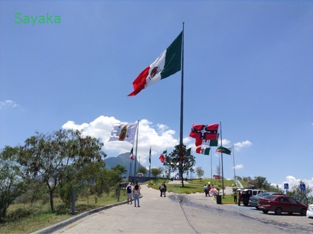 日本最大の10倍以上 メキシコ最大の国旗は 前代未聞のビッグサイズ 成功する留学
