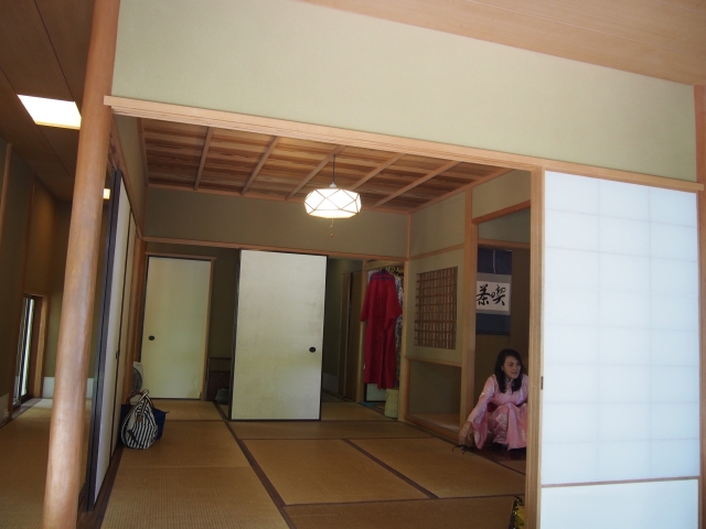 日本家屋では浴衣のレンタルが