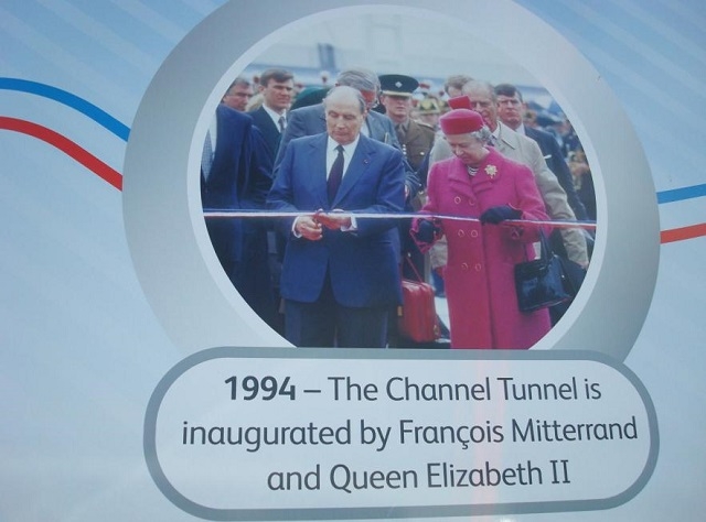 1994年ユーロトンネル開通式のミッテラン大統領＆女王様