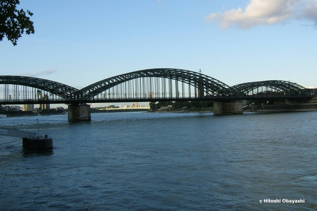 ライン川に架かるホーエンツォーレルン橋
