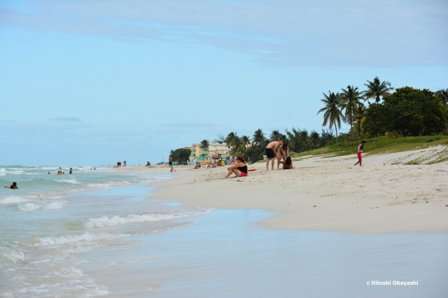白砂が敷きつめるキューバ屈指のビーチ、バラデロ