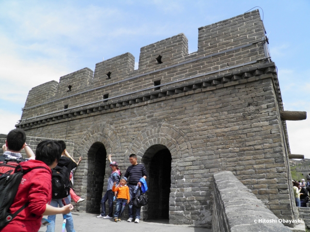 石壁の随所に設けられる八達嶺長城の望楼