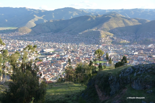 インカの祭礼場ケンコーから見下ろすクスコ市街