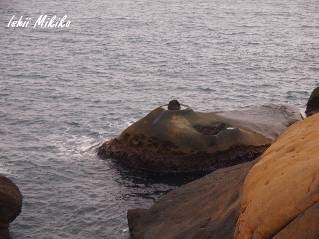 花生岩と呼ばれる奇岩