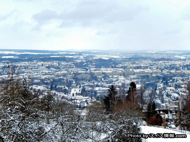 冬も美しいベルン市街の風景
