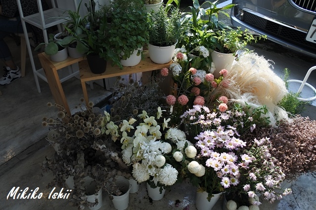 屋外の花のデコレーション