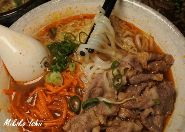 雲南式牛肉麻辣麺