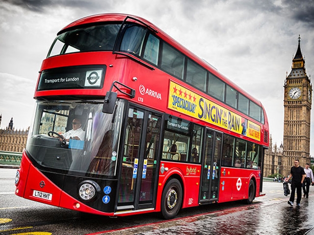3) London Bus