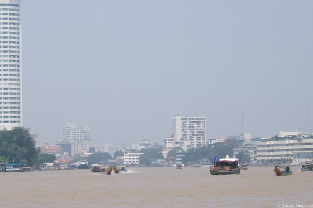 バンコクを流れるチャオプラヤ川