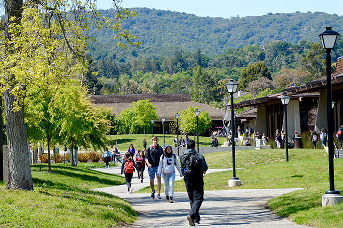 Foothill College（フットヒルカレッジ）-campus1