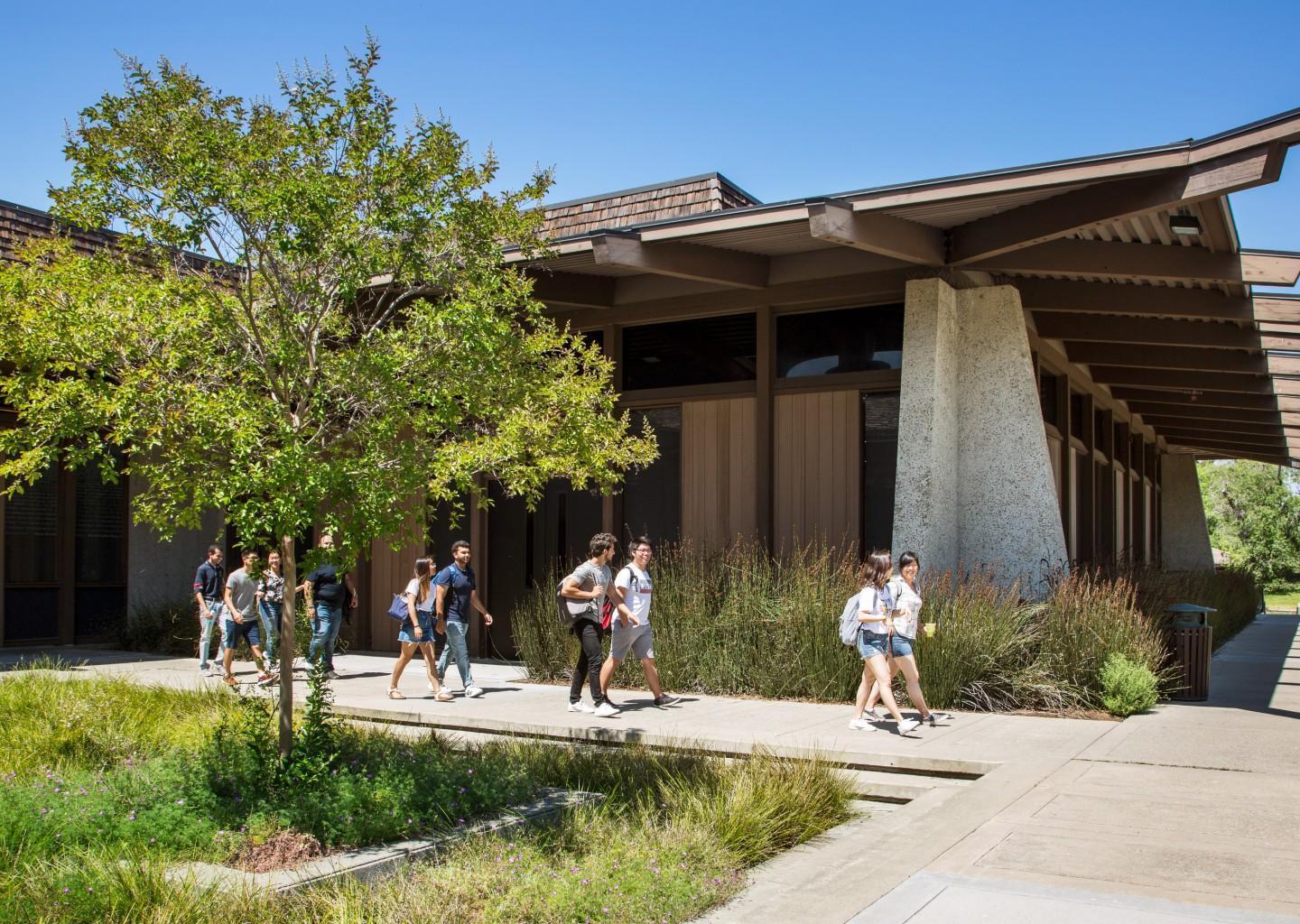Foothill College（フットヒルカレッジ）-campus3