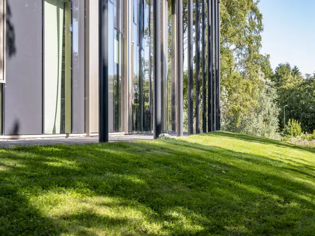 Heriot-Watt University-campus2