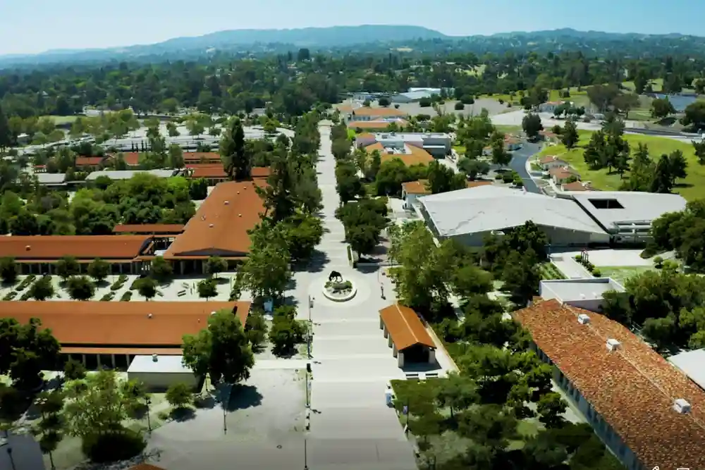 ピアースカレッジ（Pierce College）-campus3