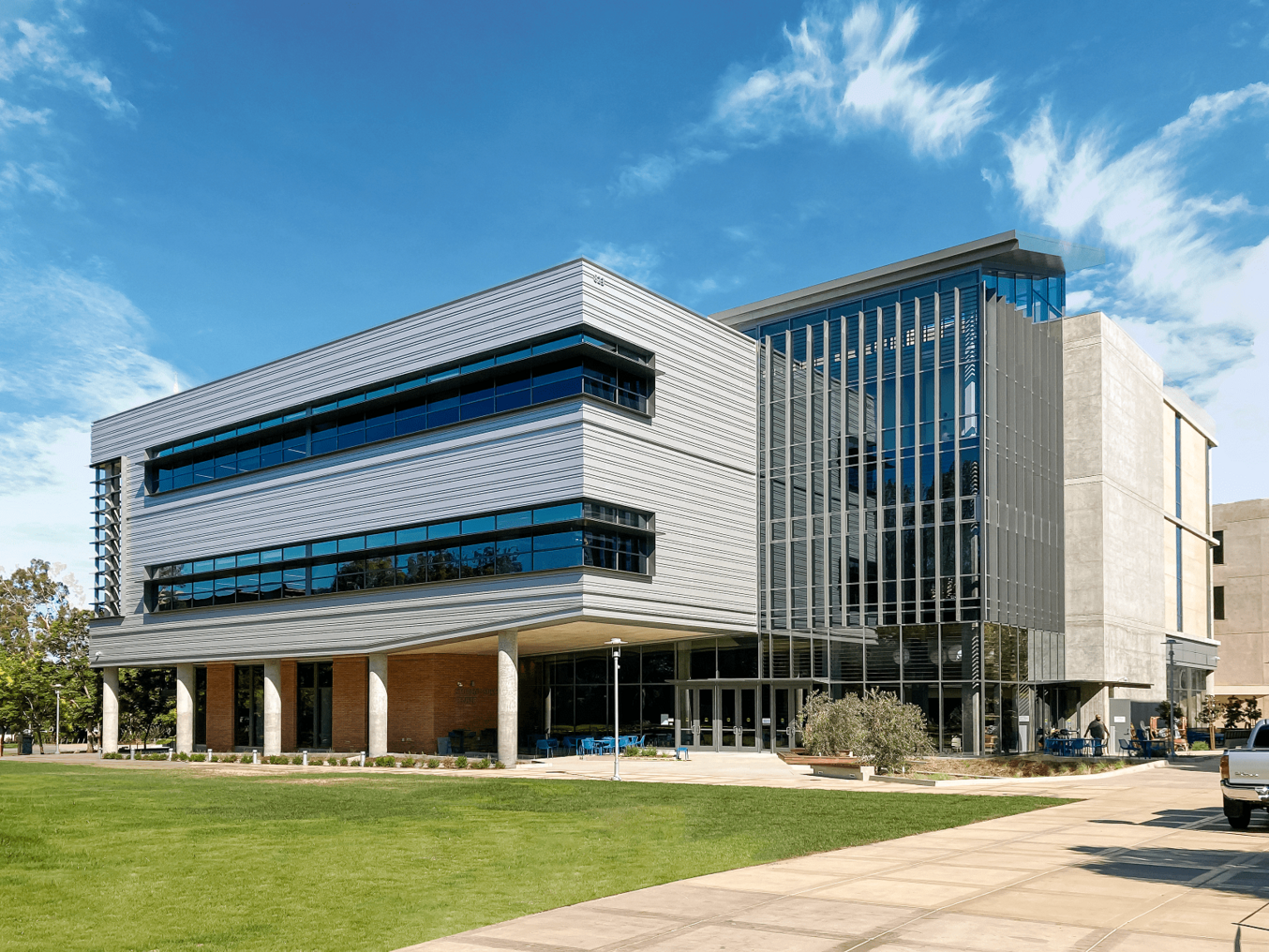 UC Riverside-campus1