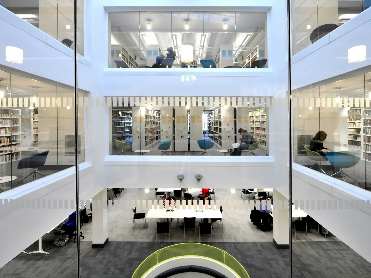 University of Stirling-campus3