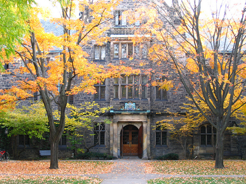 トロント大学・語学センター