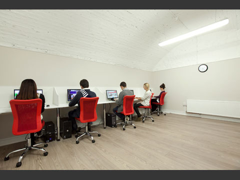 アトラス・ランゲージ・スクール