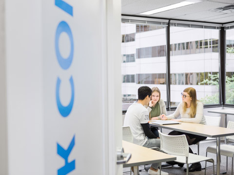 タムウッド・ランゲージ・センター