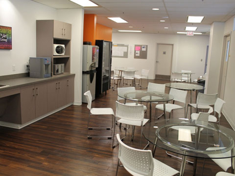 EC / バンクーバー校