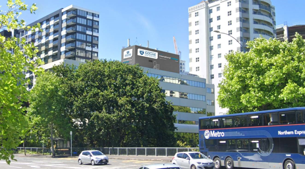 UP International College キャンパス外観
