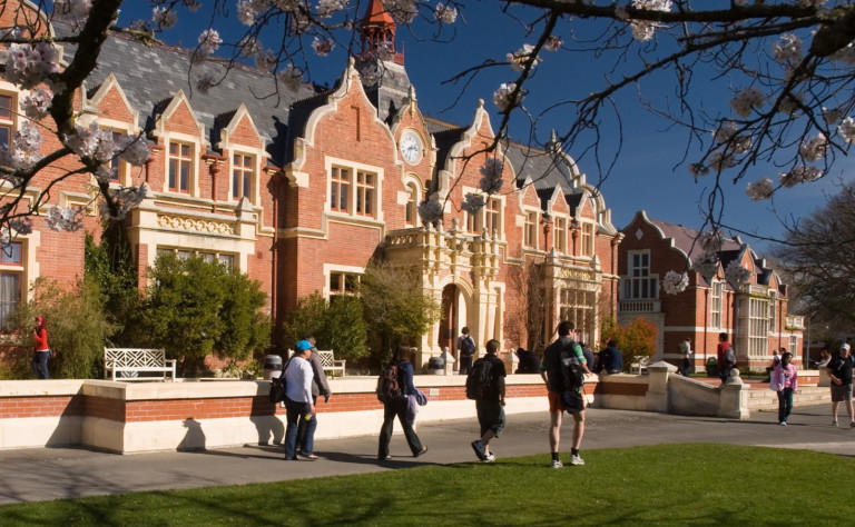 リンカーン大学 Ivey Hall